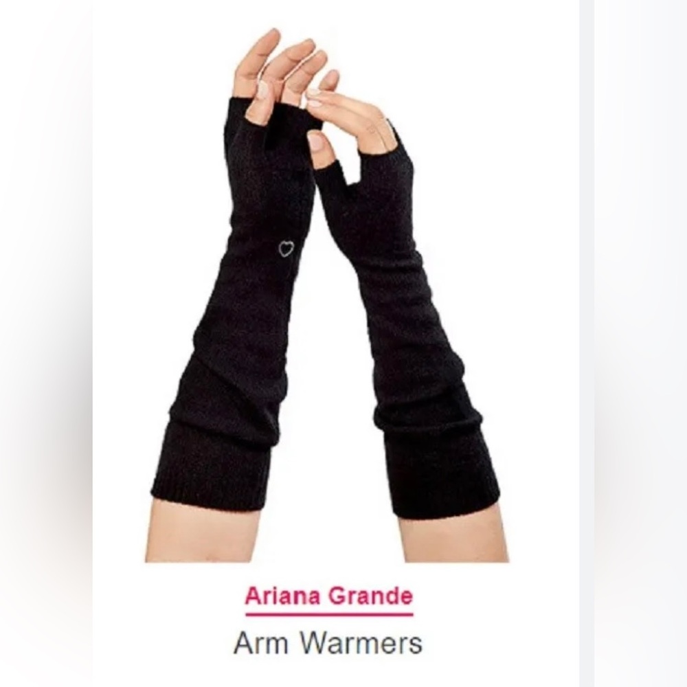 rare Ariana Grande Thank U Next Cozy Arm
Warmers, Black • never worn